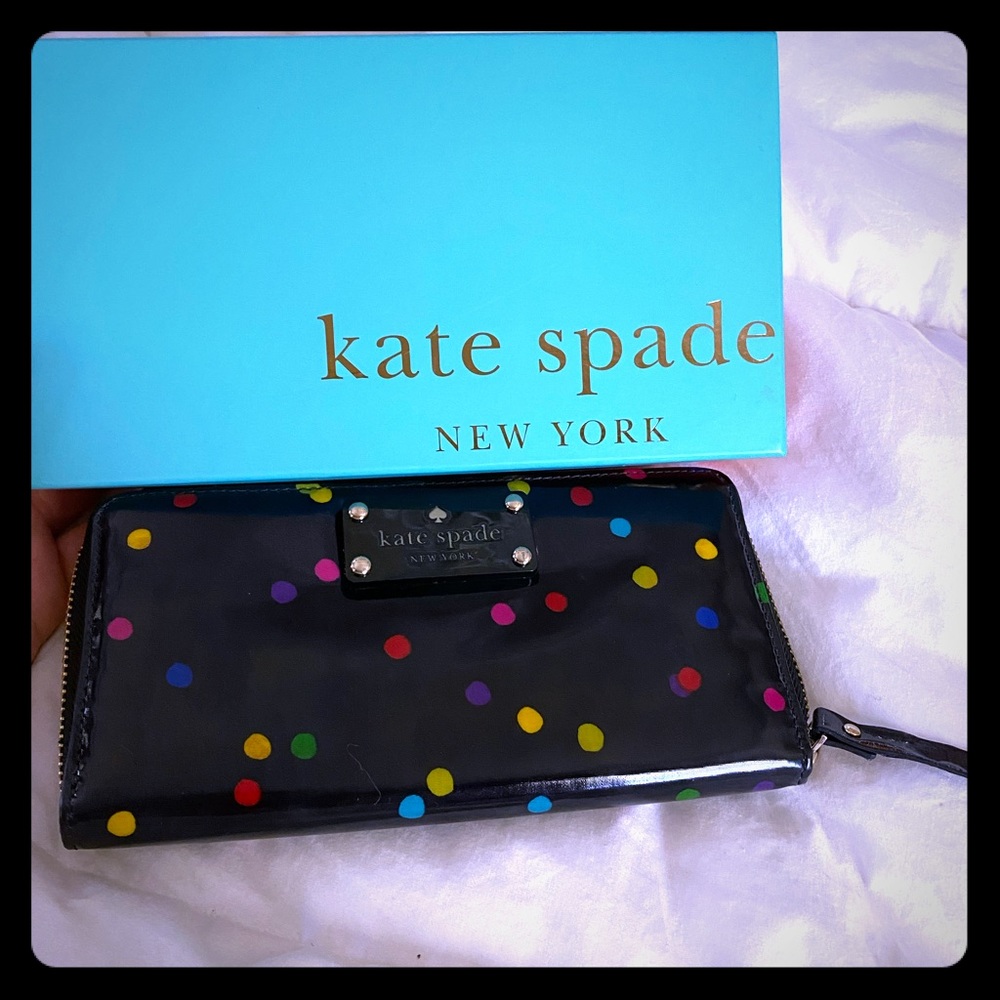 BUY TODAY!! Brand New Kate Spade Wallet